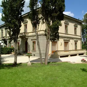 Michelangiolo Apartahotel