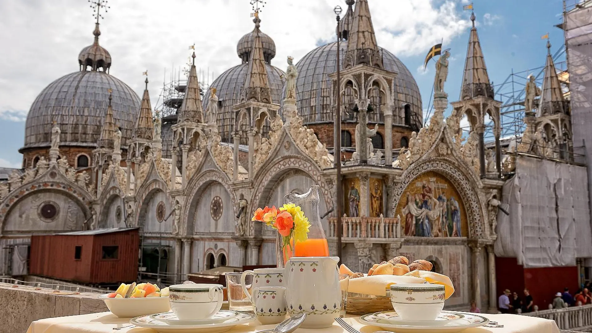 Canaletto Luxury Suites - San Marco Luxury contacts